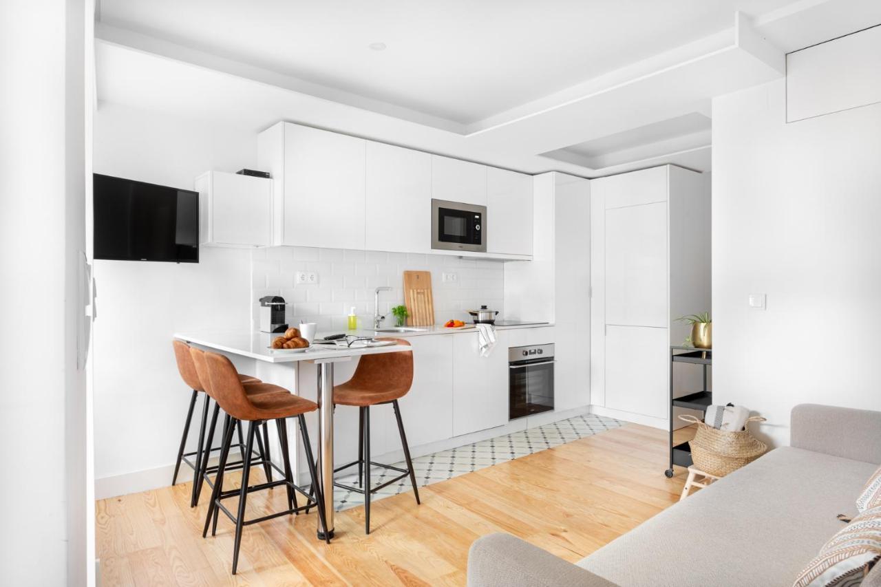 Joivy Principe Real 2Br Apt With Terrace Nearby Botanical Garden Of Lisboa Ngoại thất bức ảnh