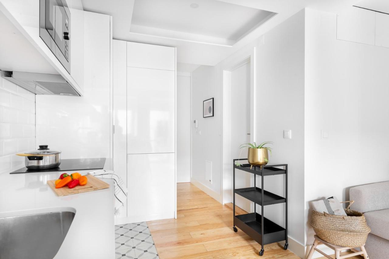 Joivy Principe Real 2Br Apt With Terrace Nearby Botanical Garden Of Lisboa Ngoại thất bức ảnh